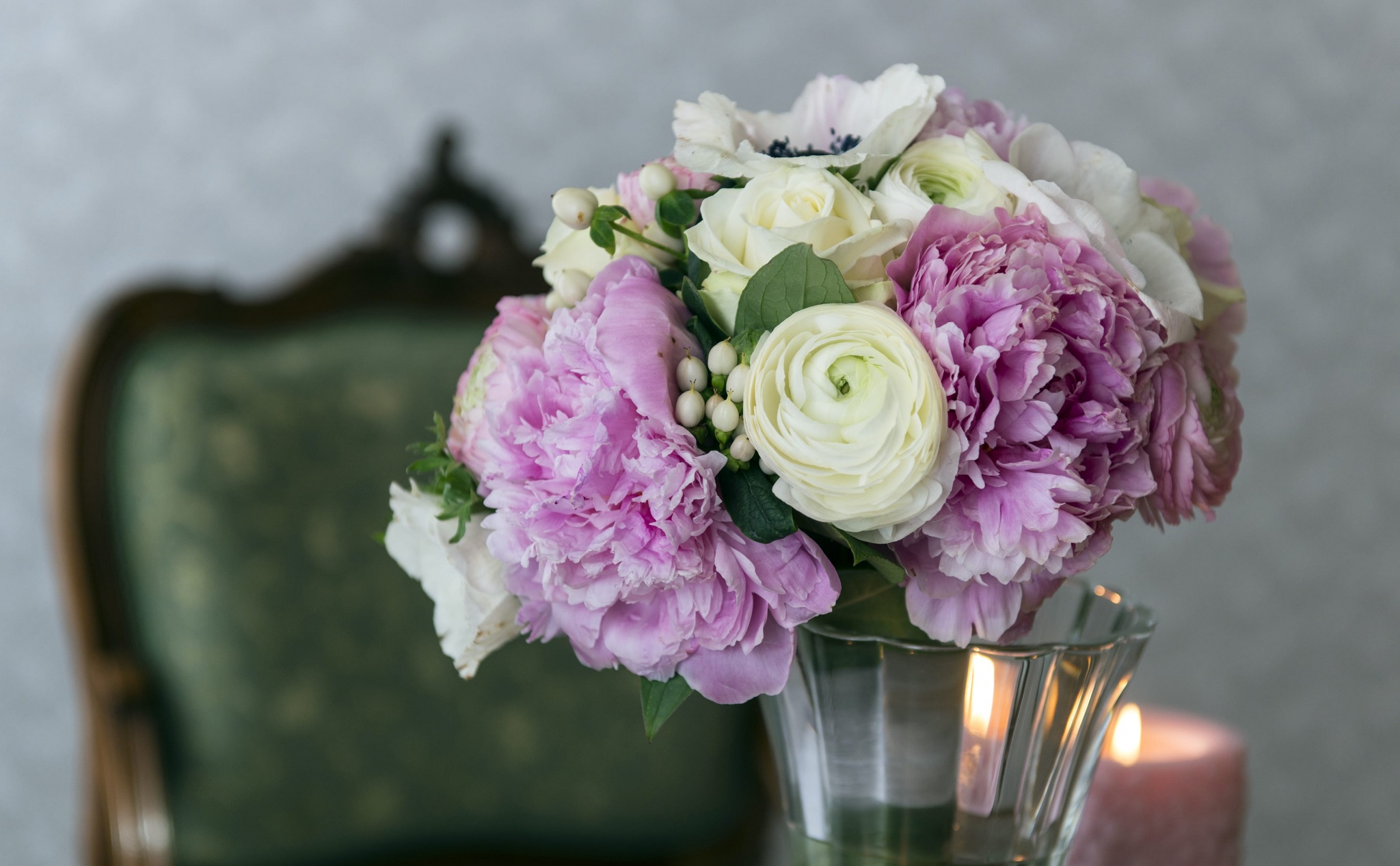 Bouquet of flowers in a glass vase